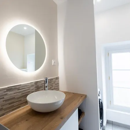 Tres Bel Cosy Et Cholet