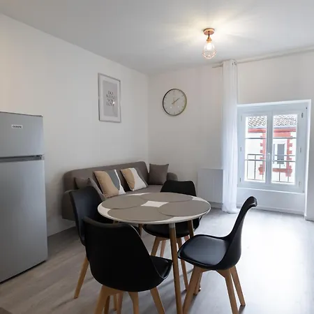 Tres Bel Cosy Et Apartament *